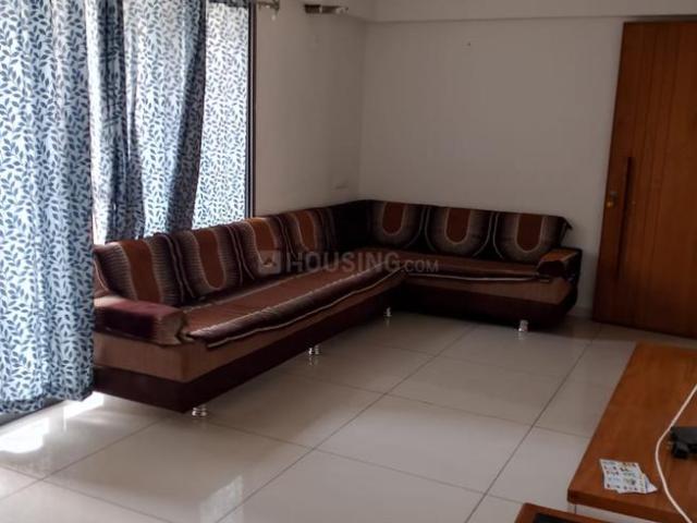 3 BHK Apartment in Vaishno Devi Circle for rent Ahmedabad. The reference number is 19676043
