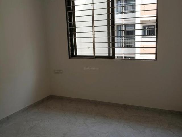 3 BHK Apartment in Vaishno Devi Circle for rent Ahmedabad. The reference number is 19693226