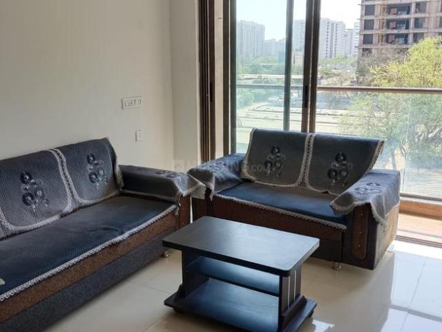 3 BHK Apartment in Vaishno Devi Circle for rent Ahmedabad. The reference number is 19858817