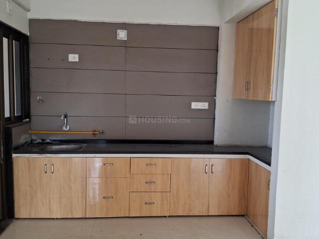 3 BHK Apartment in Vaishno Devi Circle for rent Ahmedabad. The reference number is 19934292