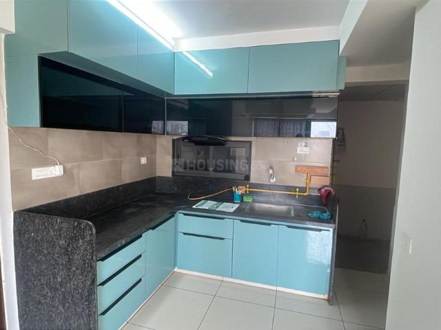 3 BHK Apartment in Vaishno Devi Circle for rent Ahmedabad. The reference number is 19938095
