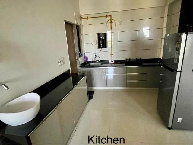 3 BHK Apartment in Vaishno Devi Circle for rent Ahmedabad. The reference number is 19303012