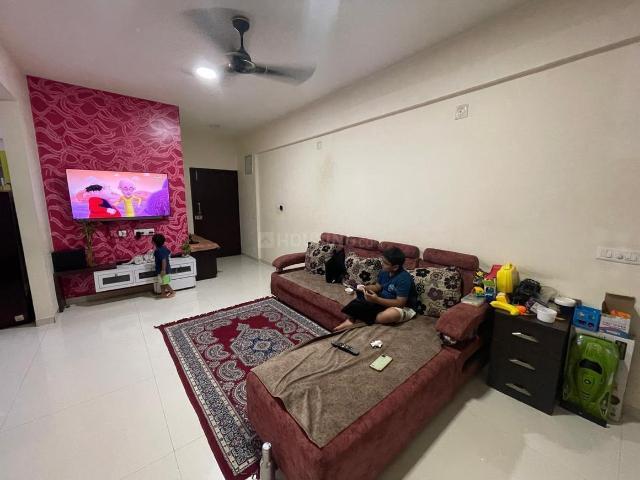 3 BHK Apartment in Vaishno Devi Circle for rent Ahmedabad. The reference number is 19304241