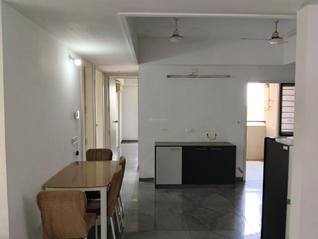 3 BHK Apartment in Vaishno Devi Circle for rent Ahmedabad. The reference number is 20408676
