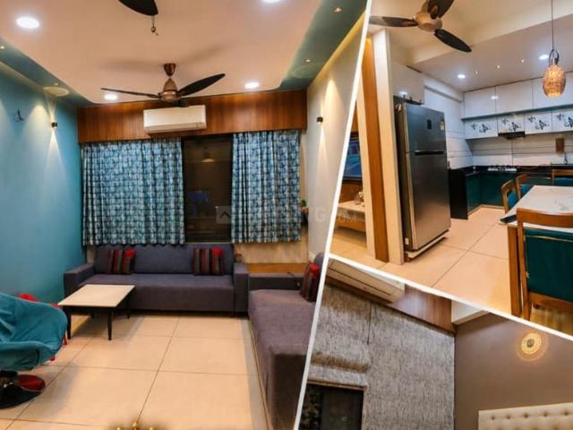 3 BHK Apartment in Vaishno Devi Circle for rent Ahmedabad. The reference number is 20421411
