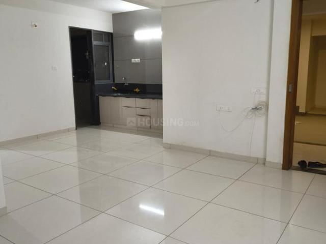 3 BHK Apartment in Vaishno Devi Circle for rent Ahmedabad. The reference number is 20443392