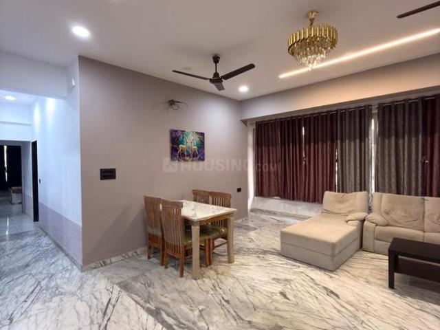 3 BHK Apartment in Vaishno Devi Circle for rent Ahmedabad. The reference number is 20448585