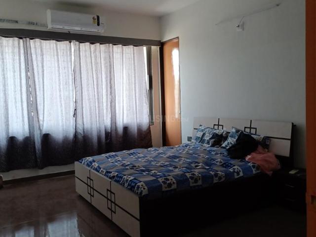 3 BHK Apartment in Vaishno Devi Circle for rent Ahmedabad. The reference number is 20454340