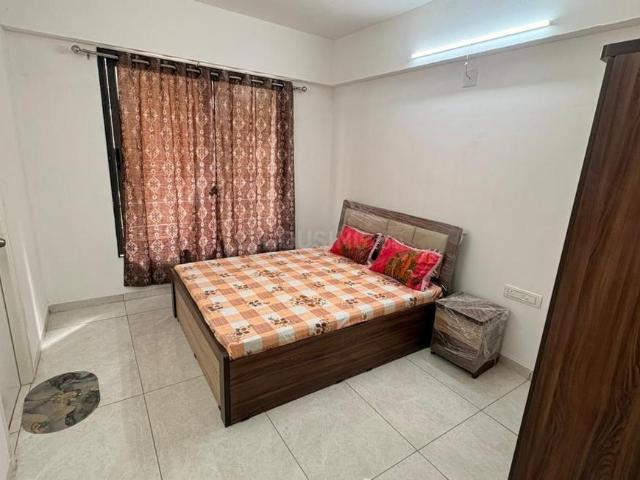 3 BHK Apartment in Vaishno Devi Circle for rent Ahmedabad. The reference number is 20455469