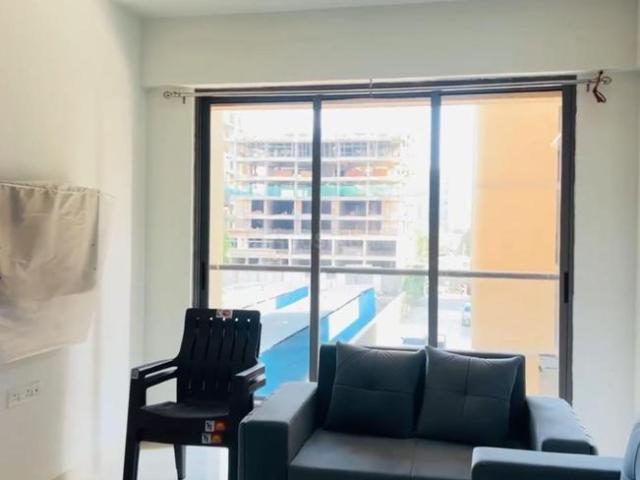 3 BHK Apartment in Vaishno Devi Circle for rent Ahmedabad. The reference number is 20456659