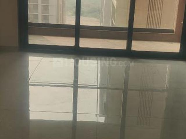 3 BHK Apartment in Vaishno Devi Circle for rent Ahmedabad. The reference number is 20460882