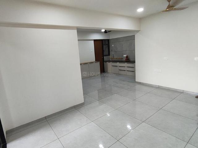 3 BHK Apartment in Vaishno Devi Circle for rent Ahmedabad. The reference number is 20486100