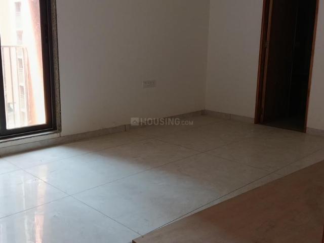 3 BHK Apartment in Vaishno Devi Circle for rent Ahmedabad. The reference number is 20499743