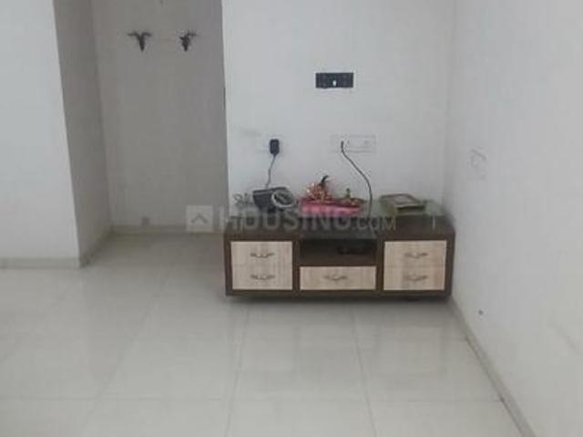 3 BHK Apartment in Vaishno Devi Circle for rent Ahmedabad. The reference number is 20590805