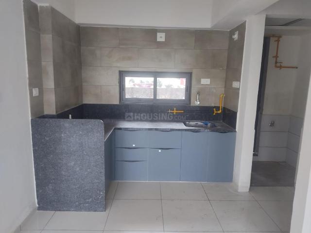 3 BHK Apartment in Vaishno Devi Circle for rent Ahmedabad. The reference number is 20617941