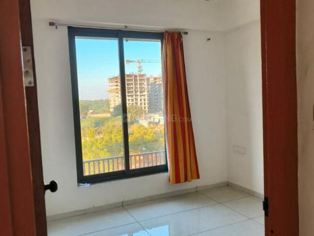 3 BHK Apartment in Vaishno Devi Circle for rent Ahmedabad. The reference number is 20643657