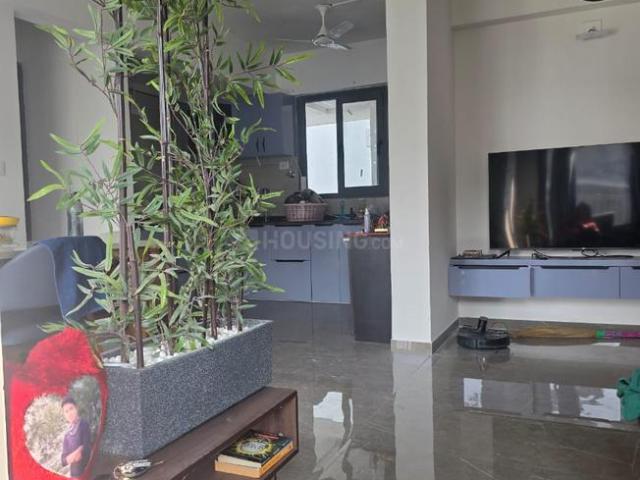 3 BHK Apartment in Vaishno Devi Circle for rent Ahmedabad. The reference number is 20696531