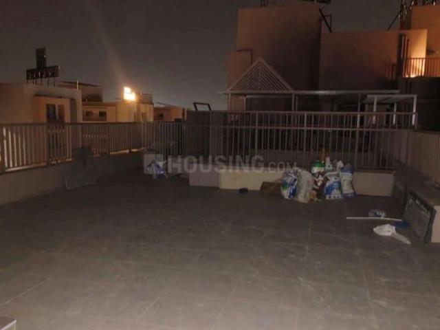 3 BHK Apartment in Vaishno Devi Circle for rent Ahmedabad. The reference number is 20720057