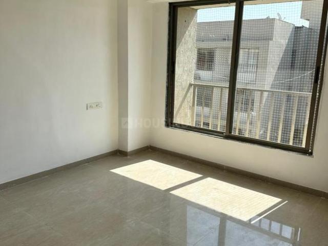 3 BHK Apartment in Vaishno Devi Circle for rent Ahmedabad. The reference number is 20760802