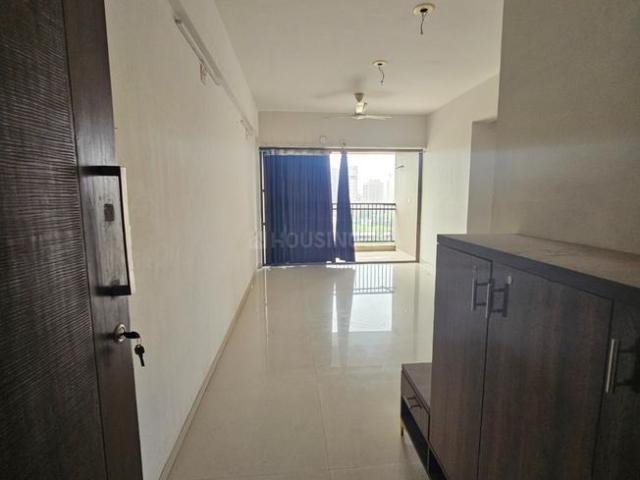 3 BHK Apartment in Vaishno Devi Circle for rent Ahmedabad. The reference number is 20820471