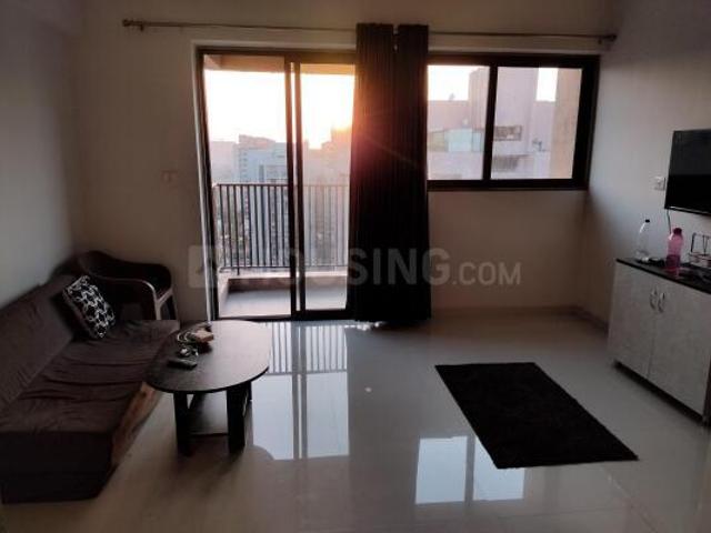 3 BHK Apartment in Vaishno Devi Circle for rent Ahmedabad. The reference number is 20841287