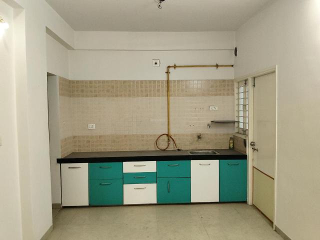 3 BHK Apartment in Vaishno Devi Circle for rent Ahmedabad. The reference number is 20901255