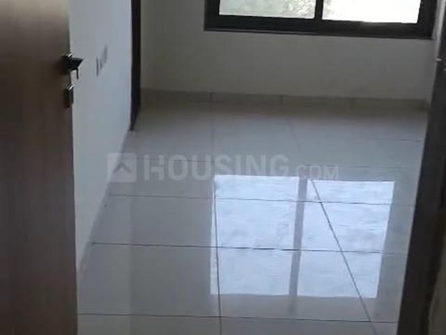 3 BHK Apartment in Vaishno Devi Circle for rent Ahmedabad. The reference number is 20908484