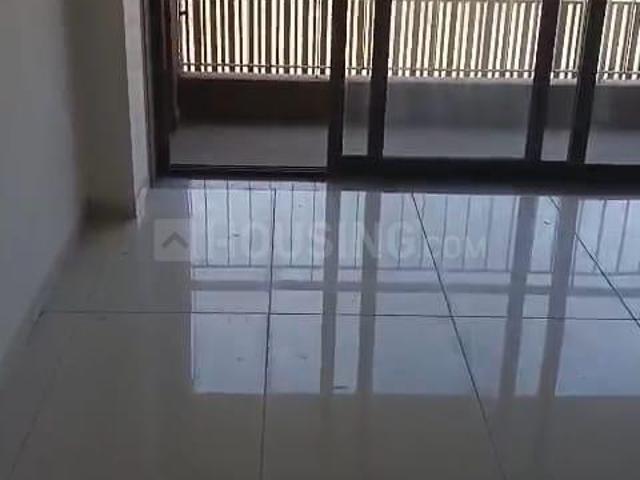 3 BHK Apartment in Vaishno Devi Circle for rent Ahmedabad. The reference number is 20938125
