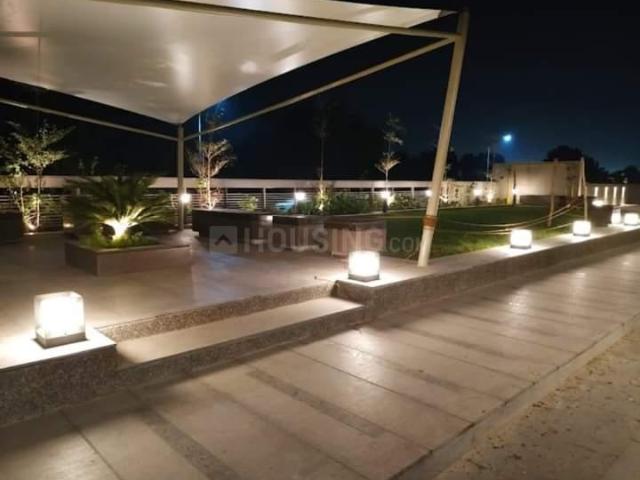 3 BHK Apartment in Vaishno Devi Circle for rent Ahmedabad. The reference number is 20009944