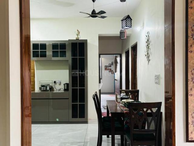 3 BHK Apartment in Vaishno Devi Circle for rent Ahmedabad. The reference number is 20011147