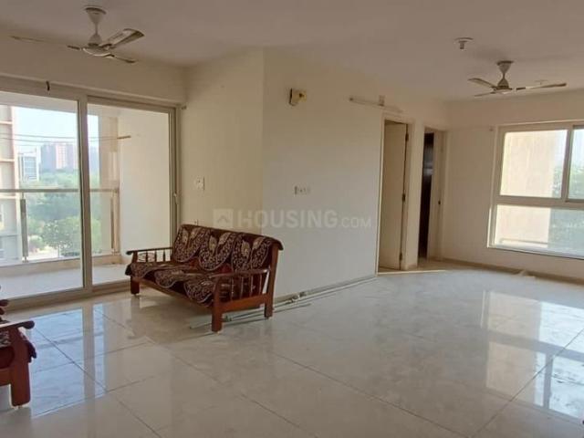 3 BHK Apartment in Vaishno Devi Circle for rent Ahmedabad. The reference number is 20110360