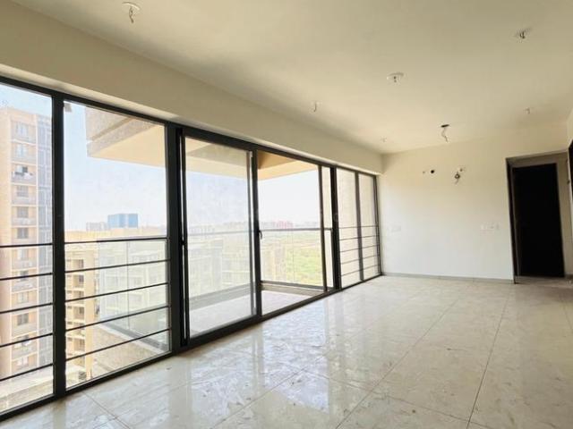 3 BHK Apartment in Tragad for rent Ahmedabad. The reference number is 20185704