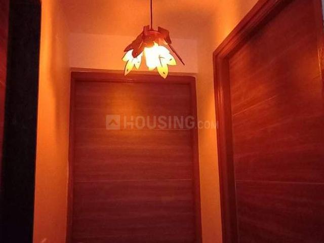 3 BHK Apartment in Vaishno Devi Circle for rent Ahmedabad. The reference number is 20187464