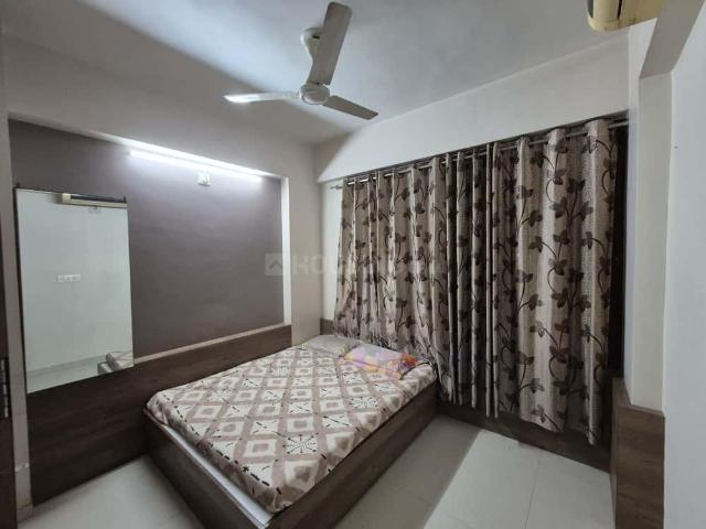 3 BHK Apartment in Vaishno Devi Circle for rent Ahmedabad. The reference number is 20222051