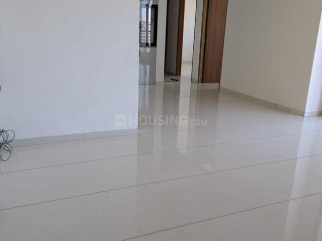 3 BHK Apartment in Vaishno Devi Circle for rent Ahmedabad. The reference number is 20324672