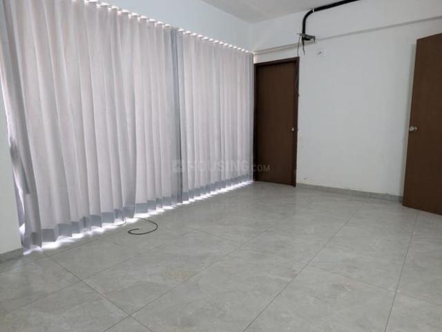 3 BHK Apartment in Vaishno Devi Circle for rent Ahmedabad. The reference number is 20354902