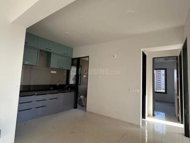 3 BHK Apartment in Vaishno Devi Circle for rent Ahmedabad. The reference number is 20359959