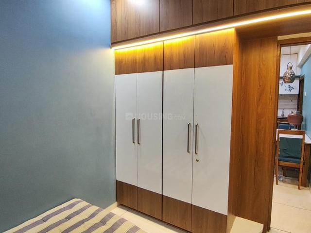 3 BHK Apartment in Vaishno Devi Circle for rent Ahmedabad. The reference number is 20376956