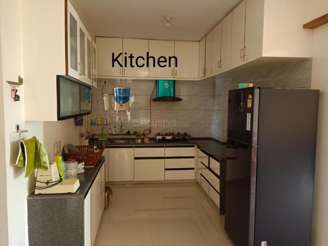 3 BHK Apartment in Vaishno Devi Circle for rent Ahmedabad. The reference number is 20380274