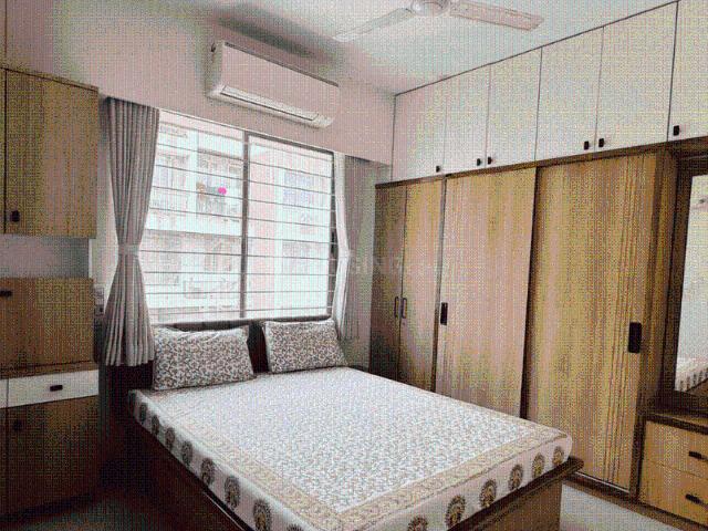 3 BHK Apartment in Vaishno Devi Circle for rent Ahmedabad. The reference number is 20383500