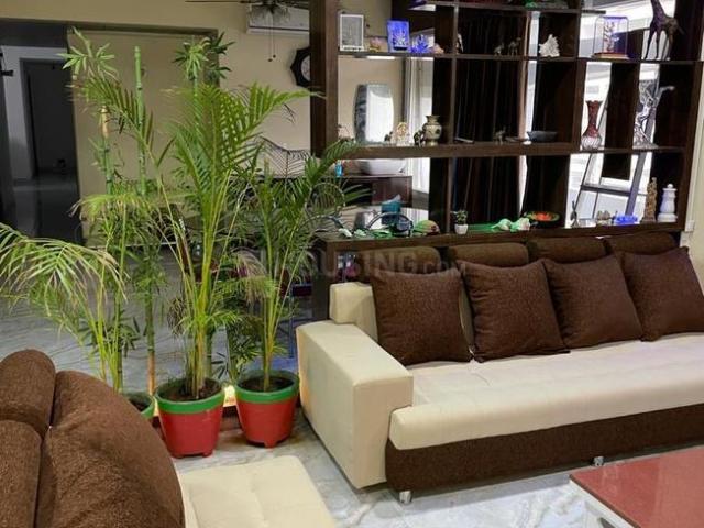 3 BHK Apartment in Vaishno Devi Circle for rent Ahmedabad. The reference number is 20388778