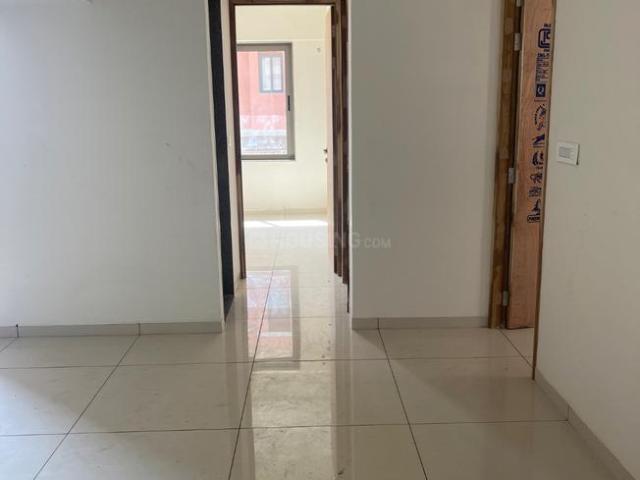 3 BHK Apartment in Vaishno Devi Circle for resale Ahmedabad. The reference number is 16627385