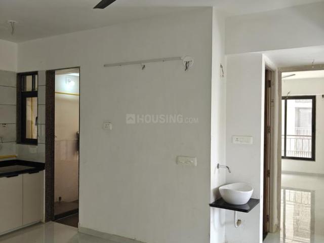 3 BHK Apartment in Vaishno Devi Circle for resale Ahmedabad. The reference number is 18473414