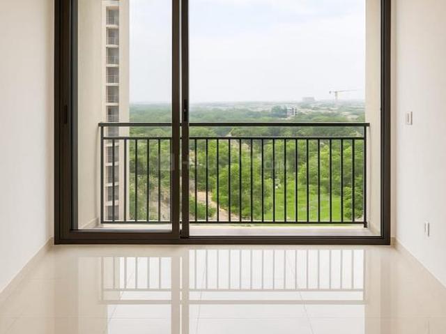 3 BHK Apartment in Vaishno Devi Circle for resale Ahmedabad. The reference number is 18993139