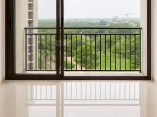 3 BHK Apartment in Vaishno Devi Circle for resale Ahmedabad. The reference number is 19509366
