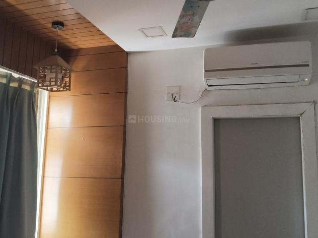 3 BHK Apartment in Vaishno Devi Circle for resale Ahmedabad. The reference number is 19537735