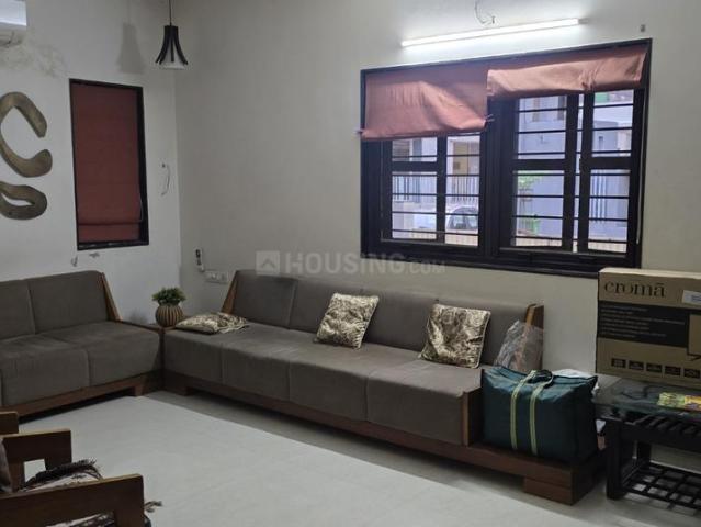 3 BHK Apartment in Vaishno Devi Circle for resale Ahmedabad. The reference number is 19993525