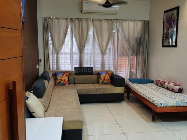 3 BHK Apartment in Vaishno Devi Circle for resale Ahmedabad. The reference number is 20197206