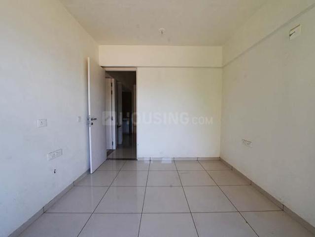 3 BHK Apartment in Vaishno Devi Circle for resale Ahmedabad. The reference number is 20346923