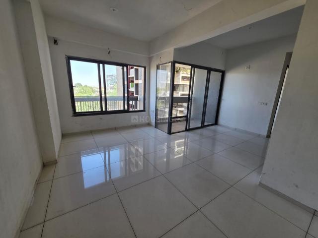 3 BHK Apartment in Vaishno Devi Circle for resale Ahmedabad. The reference number is 20302928